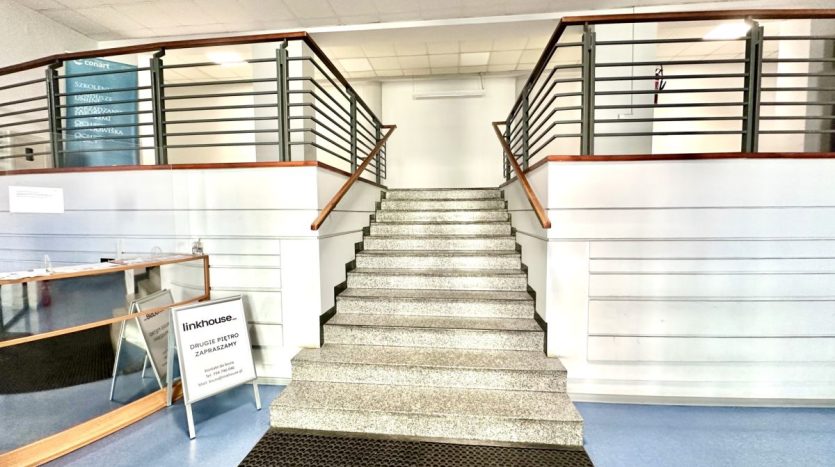 DUŻY PARKING, lokal dostępny od zaraz! !
