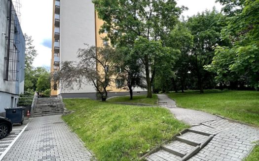 Przytulne 2 pokoje w dobrej lokalizacji