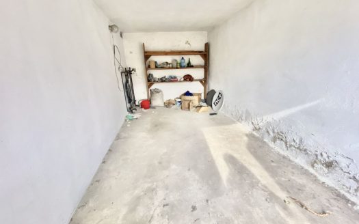 Garaż na os. Arki Bożka | możliwy wynajem