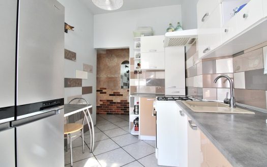 Przestronne mieszkanie na parterze i z garażem