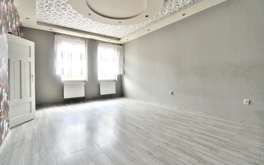 Mieszkanie do własnej aranżacji blisko parku