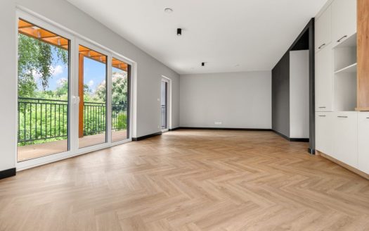 Wstaw meble i mieszkaj! 3 pokoje + loggia
