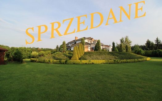 REZYDENCJA ZA MIASTEM | REPTY ŚLĄSKIE | 3600 m2