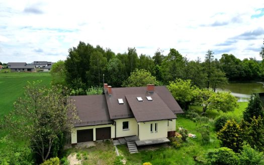 Przestronny dom do wykończenia – 235 m², cisza, zi