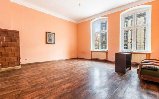 Duże mieszkanie w kamienicy w centrum Zabrza