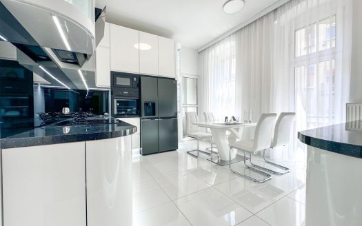 Wyjątkowe 144 m² w pięknej kamienicy z windą.