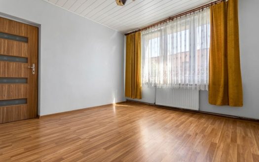 2pok + balkon| Blisko ŚUM| Do remontu